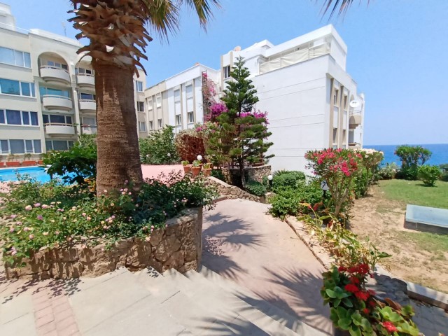 Kyrenia. 2+1 Excellent sea view. Nearby is the Ambassador Hotel ** 