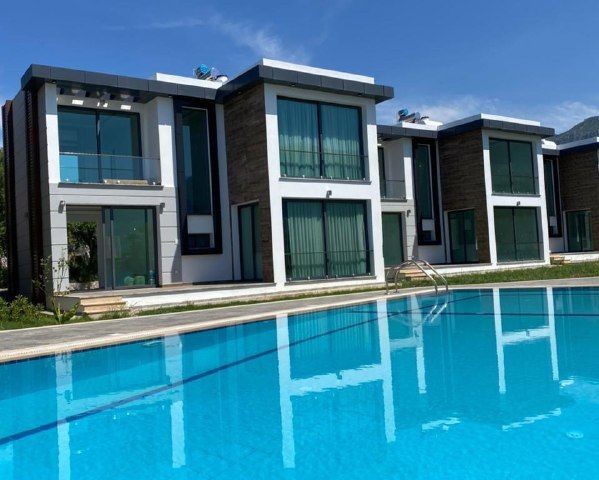 Kyrenia Alsancak Fully Furnished Villa With Specially Designed Furniture ** 