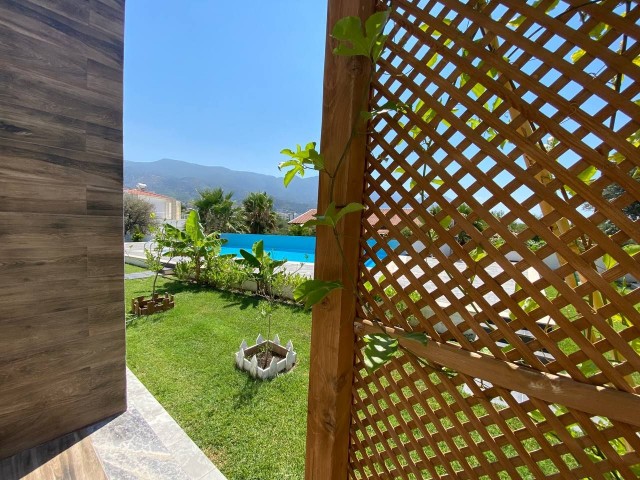 Kyrenia Alsancak Fully Furnished Villa With Specially Designed Furniture ** 