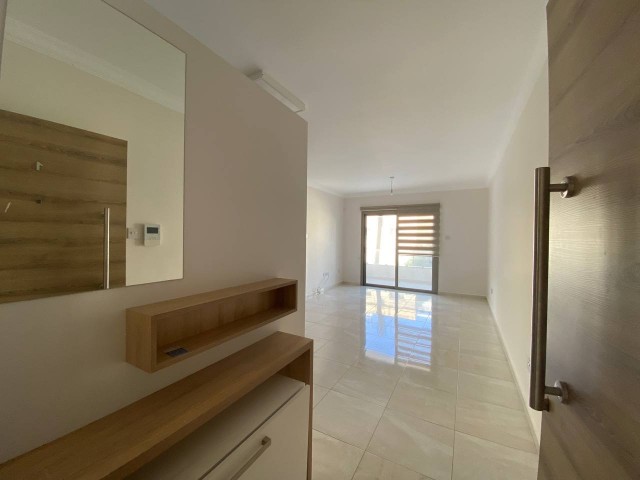 Unsere 2-Zimmer-Wohnung Mit Zentraler Lage In Kyrenia ** 