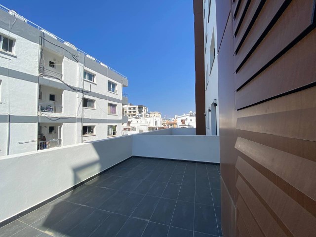 Girne Merkezde 2 Yatak Odalı Penthouse Özellikli Daire