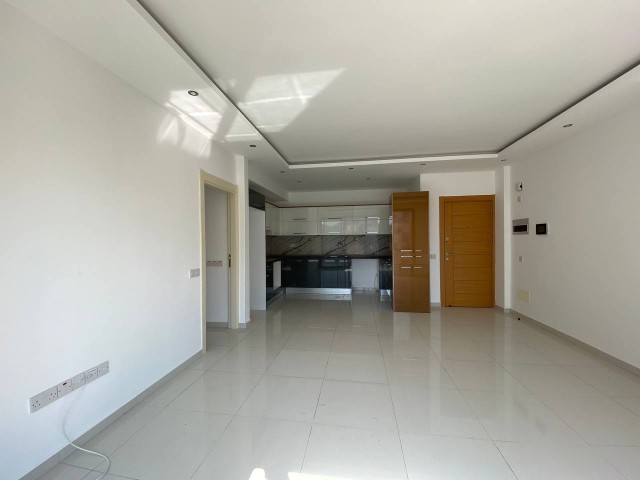 Girne Merkezde 2 Yatak Odalı Penthouse Özellikli Daire