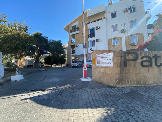 Piabella Hotel mit 3 Schlafzimmern im Zentrum von Kyrenia, nur wenige Gehminuten vom neuen Einkaufszentrum entfernt! Unsere Wohnung mit 3 großen Gemeinschaftspools ** 