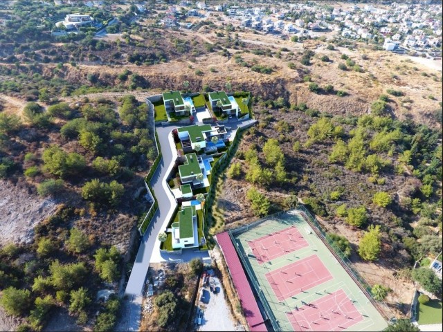 Girne'nin Yüksek Tepelerinden Biri Olan Bellapais'in Eteklerinde 4 Yatak Odalı Havuzlu Ve Bodrumlu Villamız 