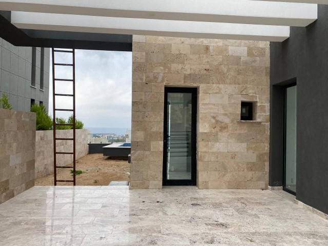 Unser neues Projekt in Girne Alsancak mit 4 Schlafzimmern, 25 m² Terrassenpool, Zentralheizung und intelligentem Soundsystem