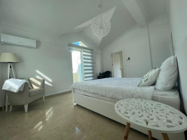 Central Kyrenia penthouse 3+1. WI-FI