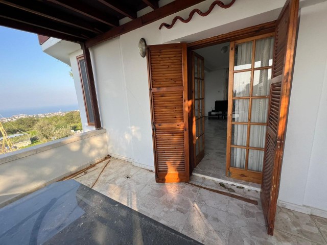 3+1 Villa mit Meerblick in Catalkoy ** 