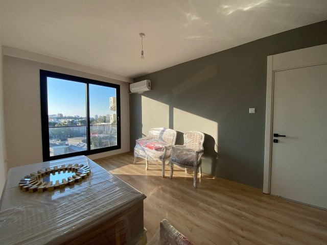 Im Zentrum von Kyrenia, 2-Schlafzimmer-Apartment mit einer extrem zentralen Lage in der Nähe des Colony Hotels und in Gehweite zum Hafen ** 