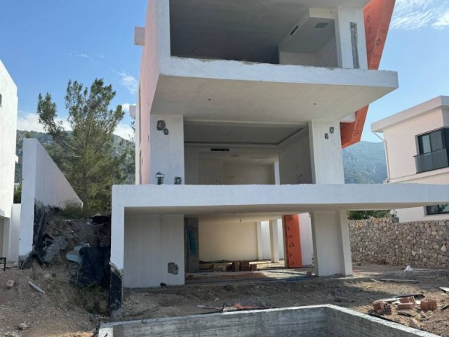 Kyrenia Bellapais 3 Stockwerk 4 Schlafzimmer Neue Villa mit Pool und Kamin in Kyrenia Bellapais mit verschiedener Infrastruktur ** 