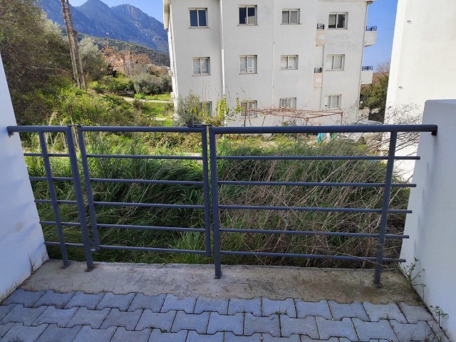 Kyrenia Lapta Garten Erdgeschoss und Meerblick in Kyrenia Lapta, 2 Schlafzimmer Eckapartment mit Garten und Meerblick, Gehentfernung zum neu gebauten Strand