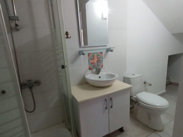 Flat To Rent in Alsancak, Kyrenia