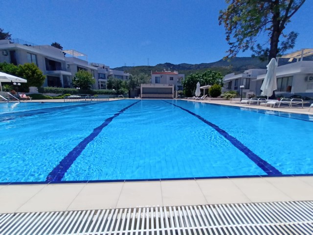 Flat To Rent in Alsancak, Kyrenia