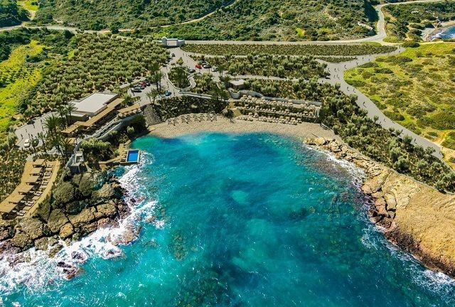 Panoramik Deniz Manzaralı Dağ Tarafımız Girne - Kayalar'da Sonsuzluk Suitli Elite, Premium & Junior Villalar Satışta