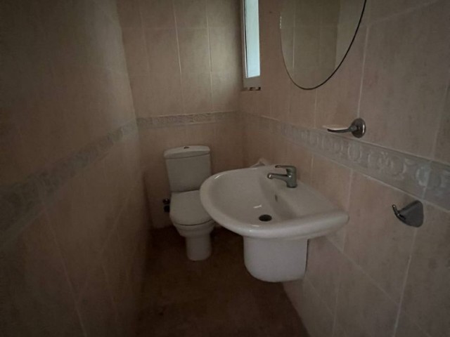 Flat To Rent in Girne Merkez, Kyrenia