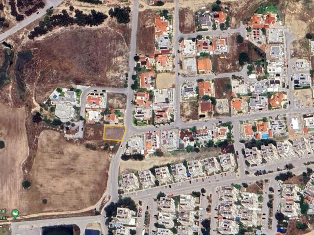 Земля на продажу в районе вилл Метеха в Никосии с 60% планом застройки