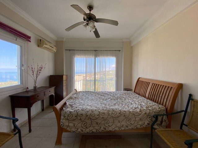 Elegante 3-Zimmer-Wohnung mit Pool zum Verkauf in Kyrenia Esentepe