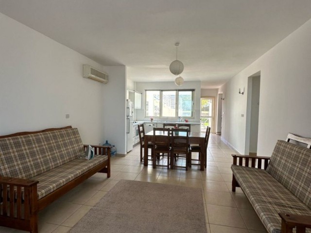 Charmantes Strandapartment mit 3 Schlafzimmern und Garten in Esentepe, Kyrenia