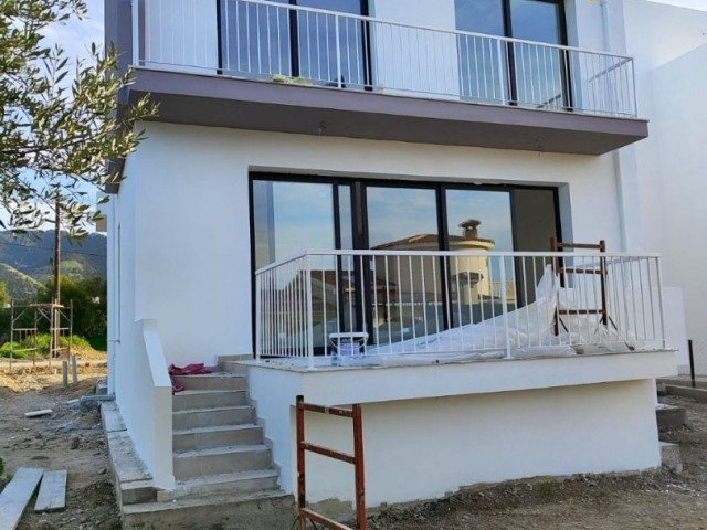 Karşıyaka Girne'de satılık 3 Yatak Odalı Exclusive Villa