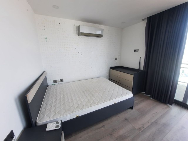 آپارتمان 3+1 دوبلکس برای فروش در گیرنه آکاکان الگانس با نمای کامل