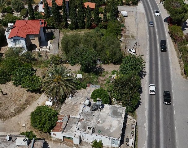 738m2 land for sale with commercial permit in Kyrenia Ozanköy, ZERO TO THE MAIN ROAD