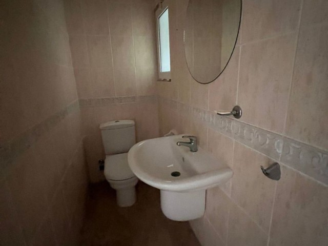 Fully Furnished 3 bed Penthouse infront of Sea in Kyrenia