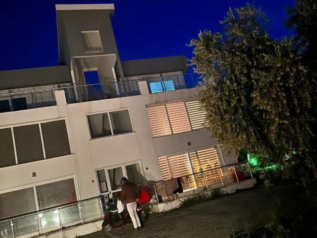 1+1 Wohnung zur Miete mit monatlicher Zahlung in zentraler Lage, 2 Gehminuten von der Hauptstraße in Karaoğlanoğlu, Kyrenia entfernt