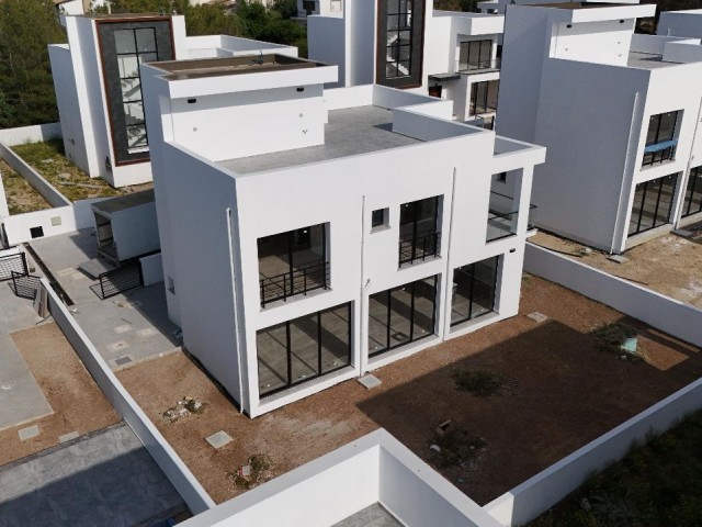 Çatalköy özel site içerisinde yeni bitmiş taşınmaya hazır 4+1 villa    ----Tek yetkili----