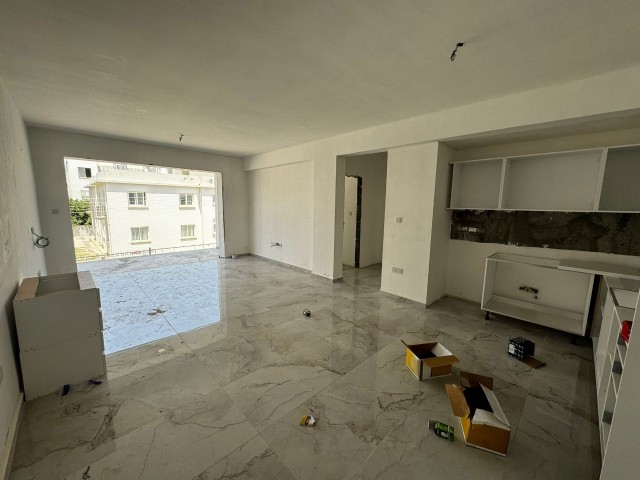 2+1 flats with an area of ​​95m2 on the border of Gönyeli villa area, KOÇAN DELIVERY IN SEPTEMBER