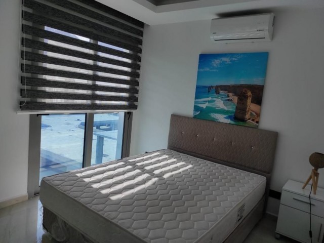 IM ZENTRUM VON KYRENIA ZU VERMIETEN LU LLOGARA 2 + 1 RESIDENCE WOHNUNG ** 