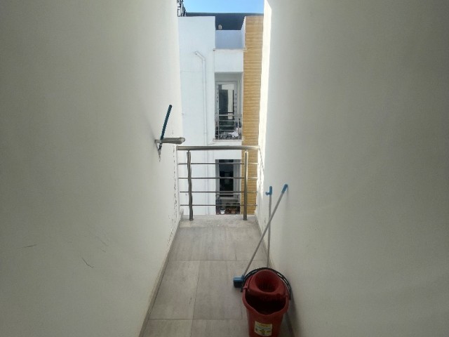 2+1 KOMPLETT MÖBLIERTE WOHNUNG ZU VERMIETEN IN NICOSIA GÖNYELİ