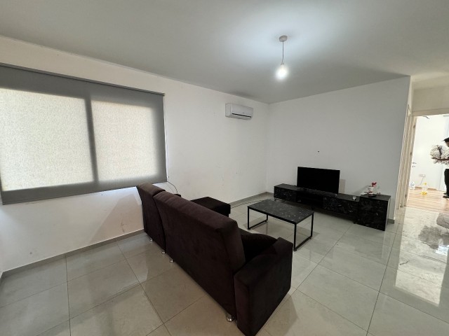 LEFKOŞA GÖNYELİ BÖLGESİNDE ANA CADDE ÜZERİ KİRALIK 2+1 EŞYALI DAİRE