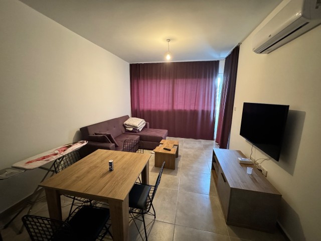 (MONATLICHE ZAHLUNG) NEU MÖBLIERTE 2+1-WOHNUNG ZU VERMIETEN HINTER DEM LAZMARİN-RESTAURANT AM EINGANG VON NICOSIA GÖNYELİ