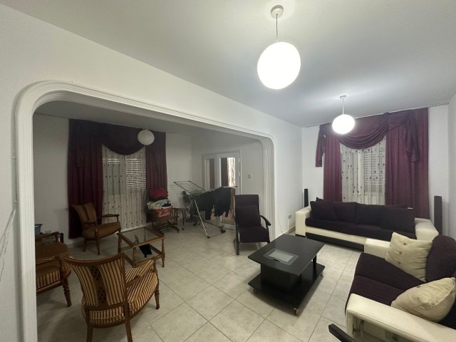 3+1 flat for sale in Küçük Kaymaklı Area!