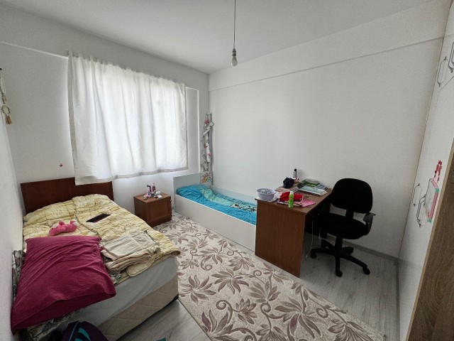 NICOSIA GÖNYELİ YALÇIN 2+1 FURNISHED FLAT FOR SALE BEHIND THE PARK