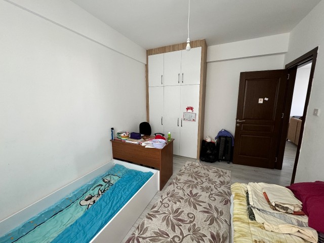 LEFKOŞA GÖNYELİ YALÇIN PARK ARKASI SATILIK 2+1 EŞYALI DAİRE