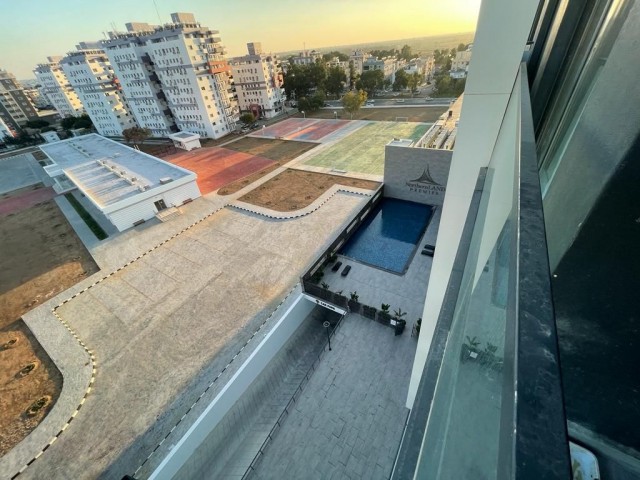 2+1 WOHNUNG ZUM VERKAUF MIT MEERBLICK UND GEMEINSCHAFTSPOOL IM ZENTRUM VON FAMAGUSTA