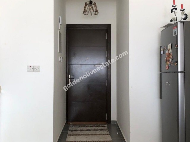 MAĞUSA ÇANAKKALEDE ARA KATTA SATILIK 2+1 DAİRE