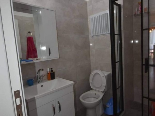 2 + 1 APARTMENT FOR SALE IN 1 YEAR OLD BUILDING 1 MINUTE WALKING DISTANCE TO CITY MALL IN CAFUSA ÇANAKKALE REGION