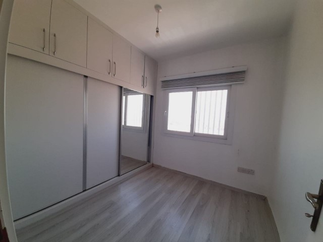 Geräumige und gepflegte 3+1-WOHNUNG IN MAĞUSA YENİBOĞAZİ