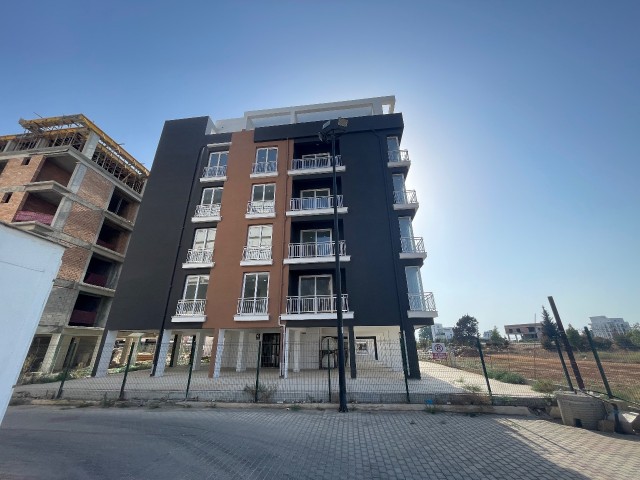 NEUES 2+1 PENTHOUSE ZUM VERKAUF IN DER UMGEBUNG ÇANAKKALE