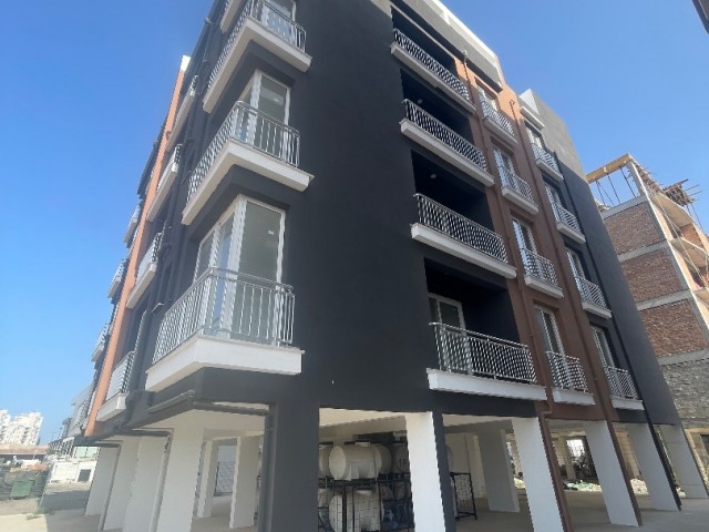 NEUES 2+1 PENTHOUSE ZUM VERKAUF IN DER UMGEBUNG ÇANAKKALE