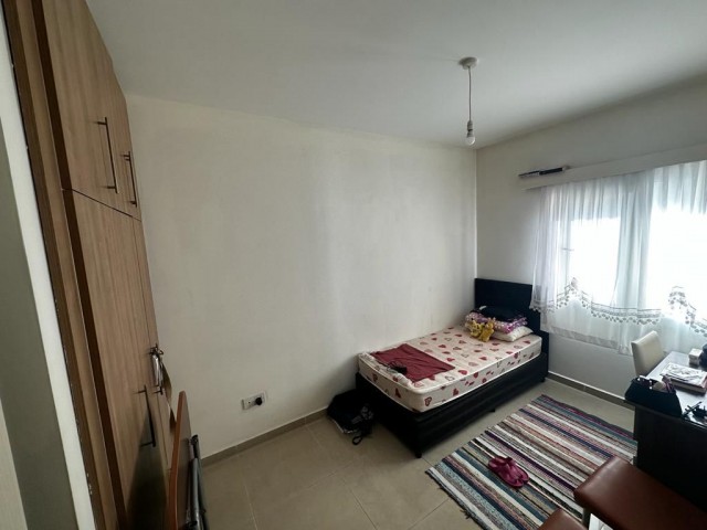 MAĞUSA KALİLAND BÖLGESİNDE DAÜ CADDE VE DURAK YAKINI SATILIK 2+1 DAİRE