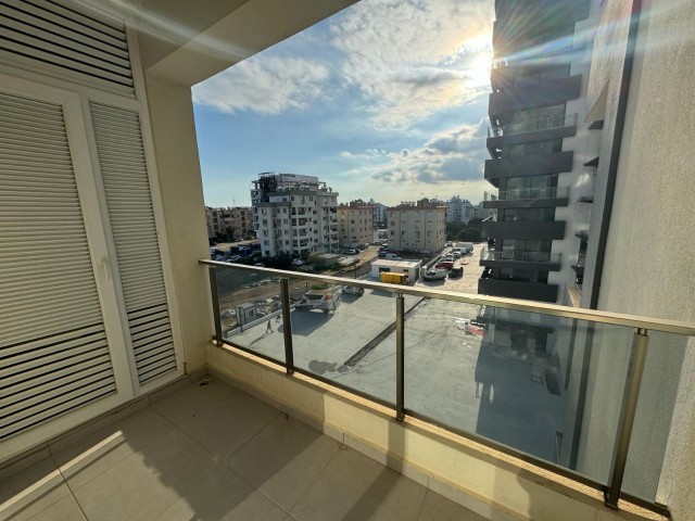 2+1 FLAT WITH COMMON POOL FOR SALE IN FAMAGUSTA CENTER NEAR EMU AND CITY MALL