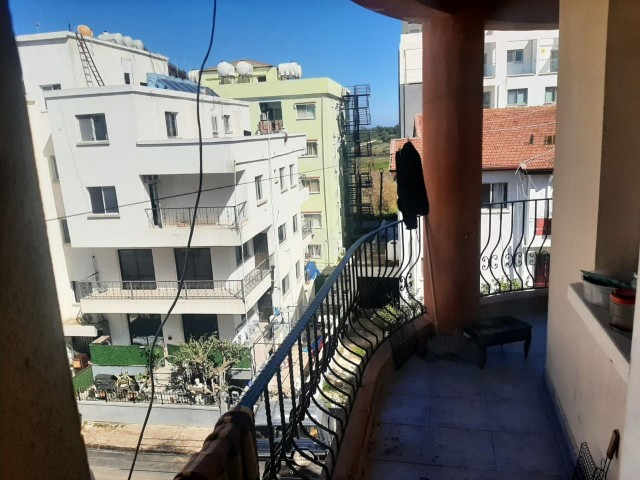 MAĞUSA TEKANT CİVARI FIRSAT SATILIK 3+1 DAİRE