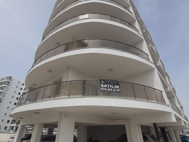 FURNISHED 2+1 FLAT WITH PARKING PARKING ON THE 1ST FLOOR FOR SALE IN İSKELE LONG BEACH AREA