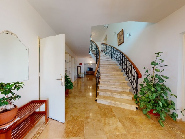 Mansion for Sale in Kyrenia Karmi