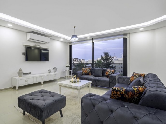 Luxus-Wohnung zur Miete in Kyrenia Zentrum