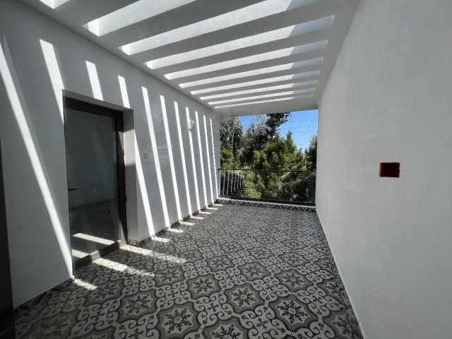 3+1 neue Villa zum Verkauf mit Berg- und Meerblick im Zentrum von Girne