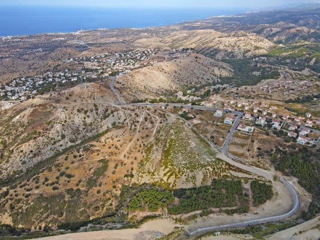 Girne Arapkoy'de Satılık İmarlı Arazi