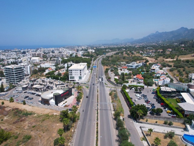 Gewerbefläche zum Verkauf an der Hauptstraße im Zentrum von Kyrenia